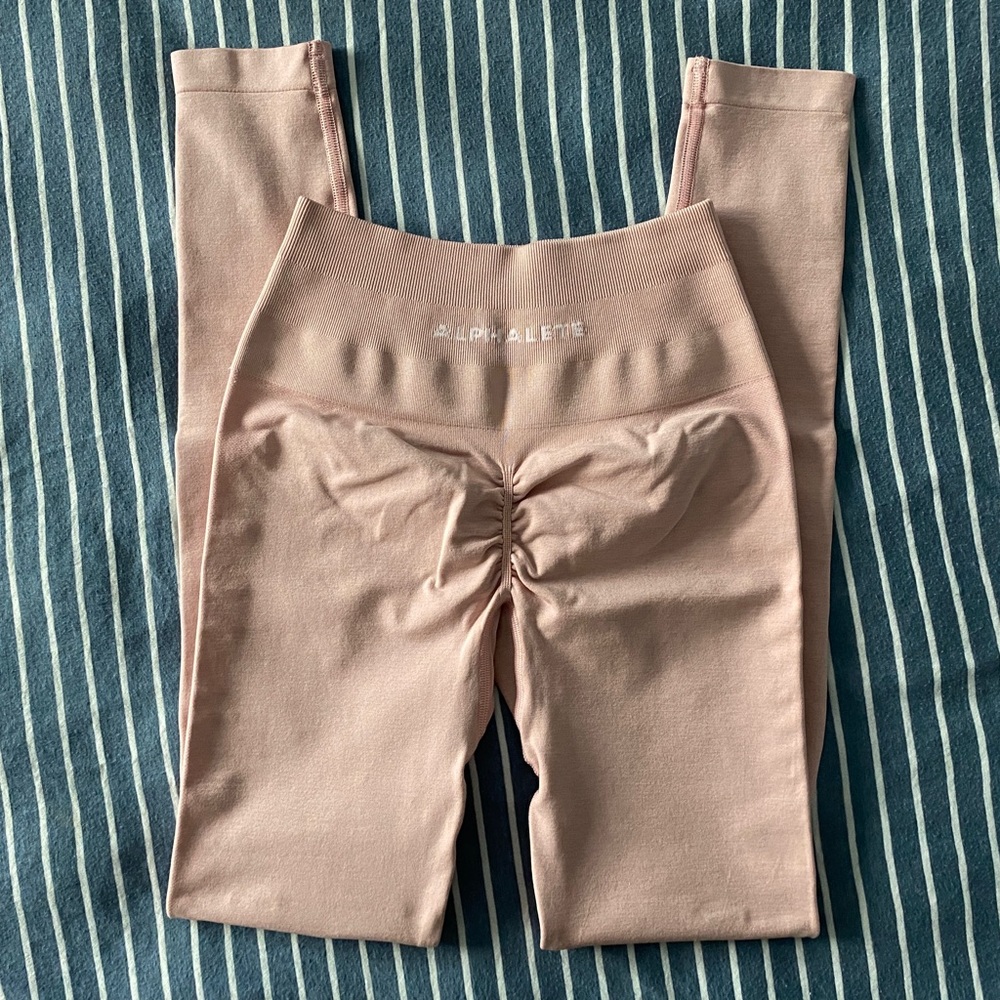 *BNIB* Alphalete Amplify Leggings. Size XS